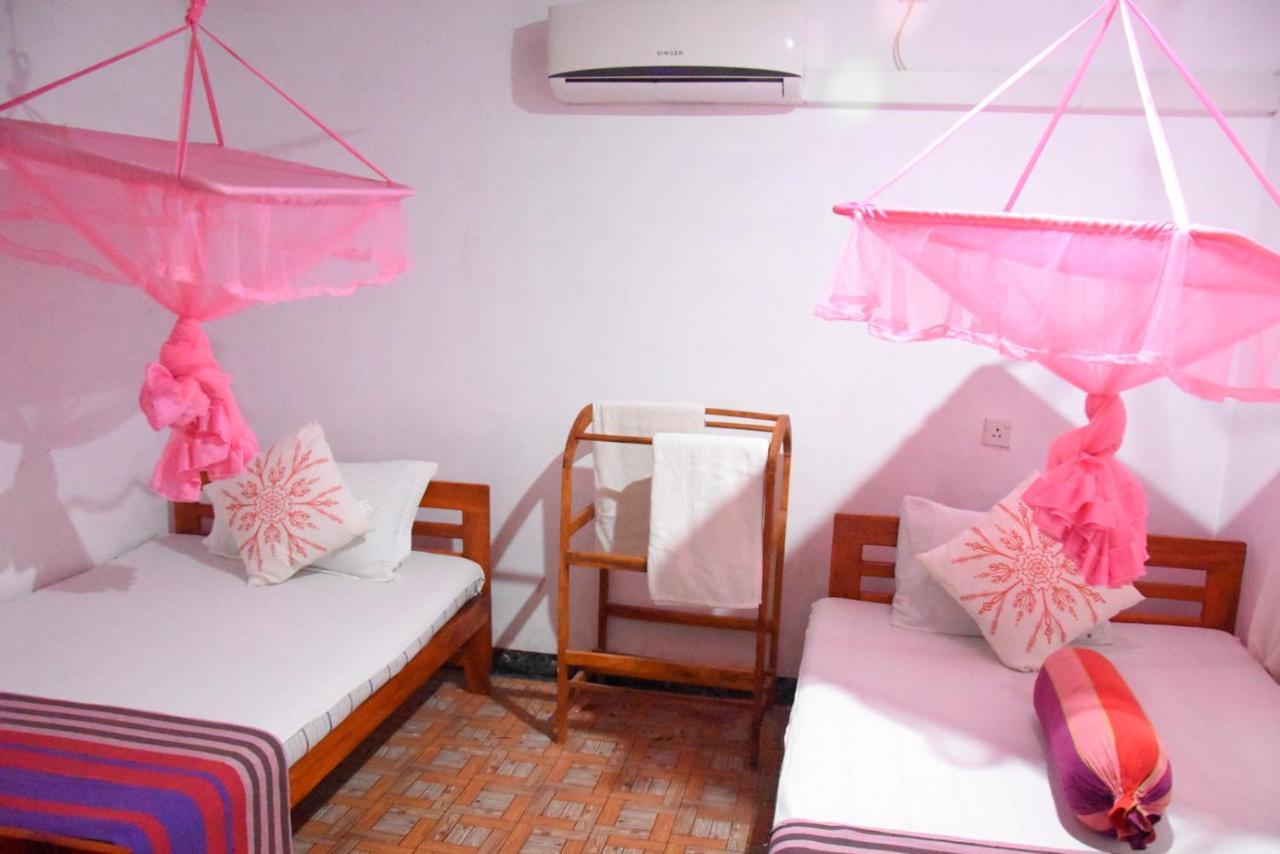 S P City Resort Anuradhapura Zewnętrze zdjęcie