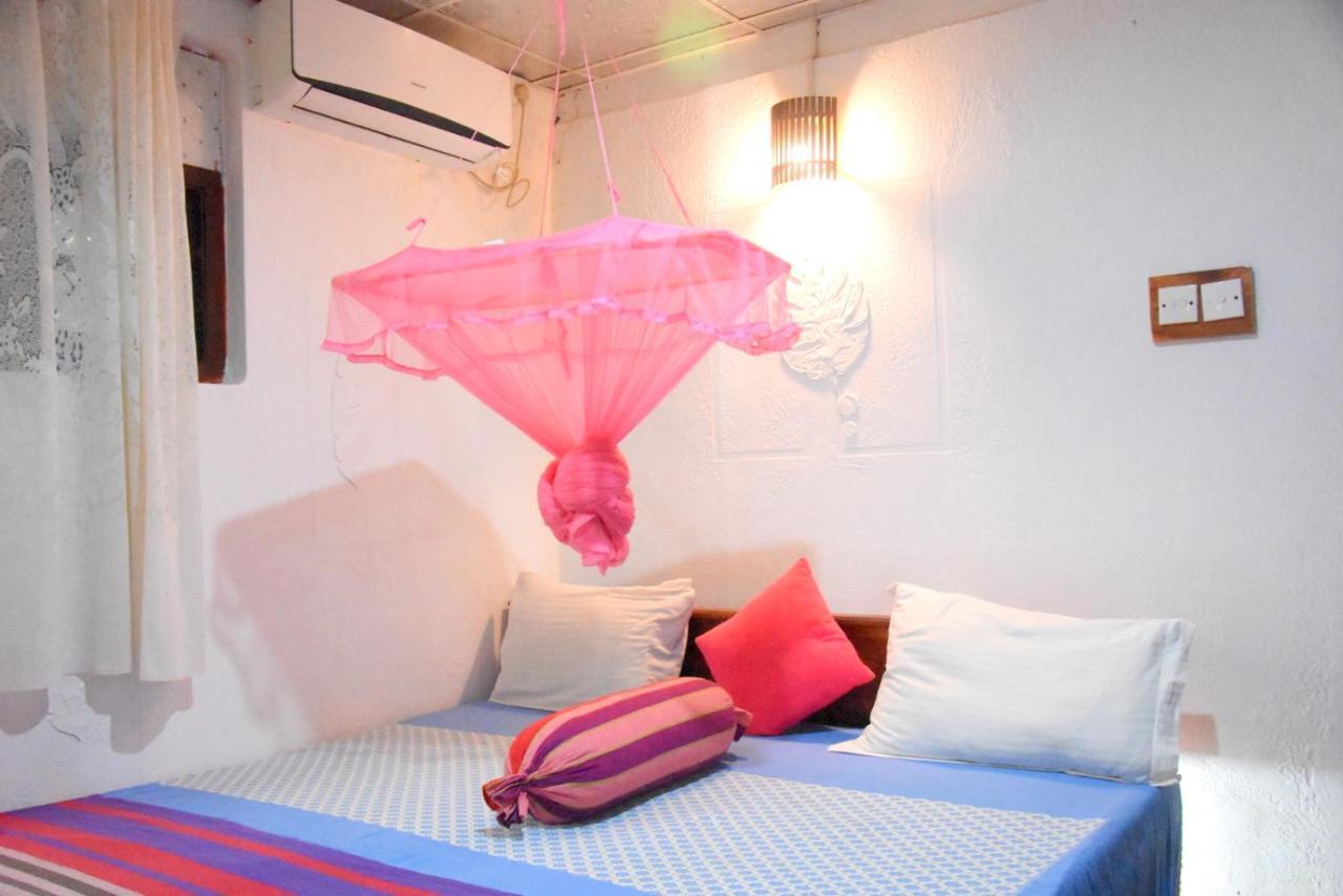 S P City Resort Anuradhapura Zewnętrze zdjęcie